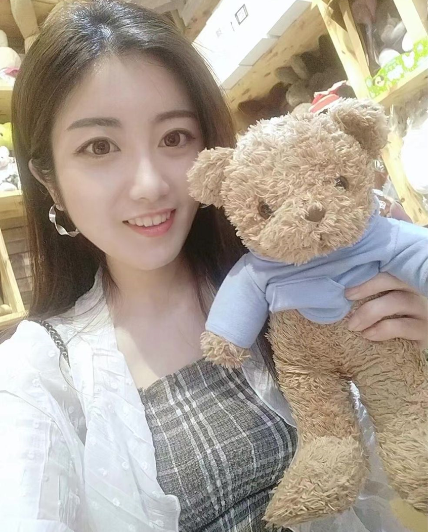 百度云泄密-气质美女小学教师李雪梨福利 220P1V